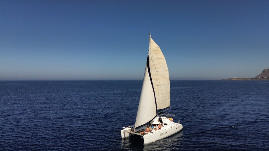Choosing a yacht for eight guests, stress-free